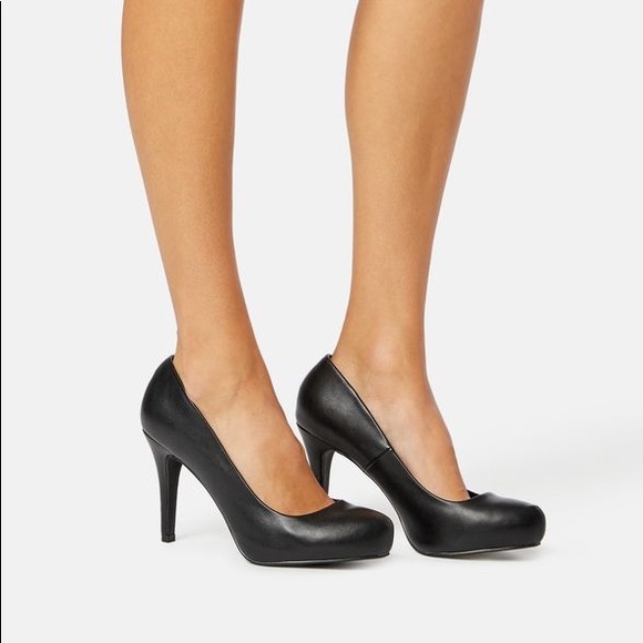 JustFab Tanna Pumps - Picture 6 of 6